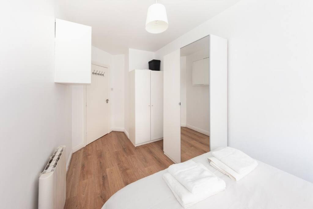 Inviting 2Bd Flat 15 Mins From Heart Of Dublin! Apartment Exterior photo