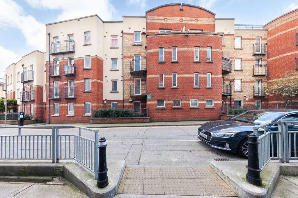 Inviting 2Bd Flat 15 Mins From Heart Of Dublin! Apartment Exterior photo